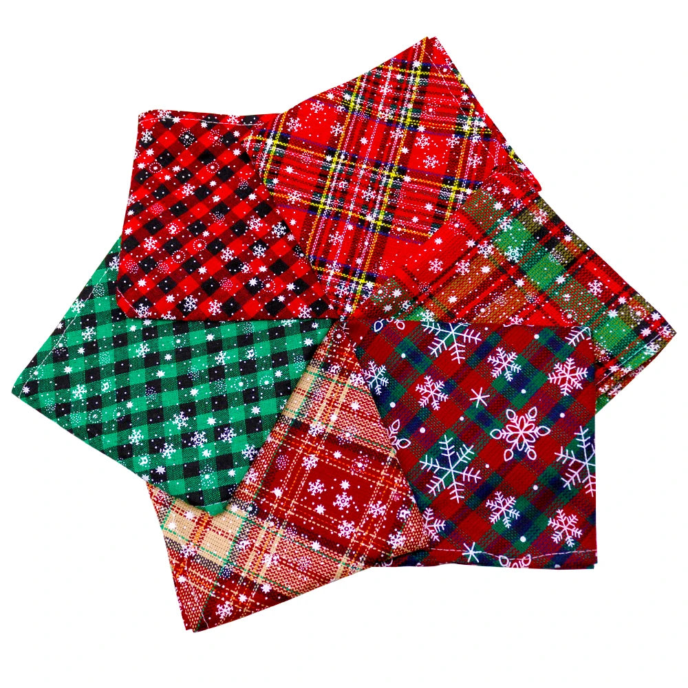 50Pcs Christmas Dog Bandana Puppy Accessories Cotton Pet Dog Cat Bandanas Scarf Dogs Accessores for Samll Dog Grooming Products